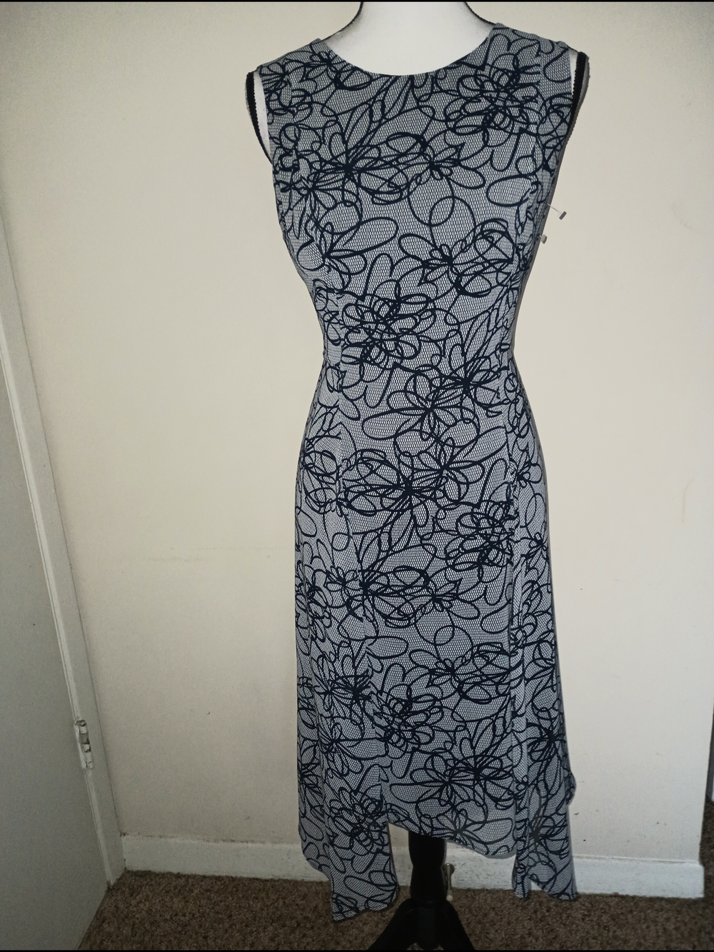 DKNY Sleeveless Navy Floral-Print Midi Dress SZ10